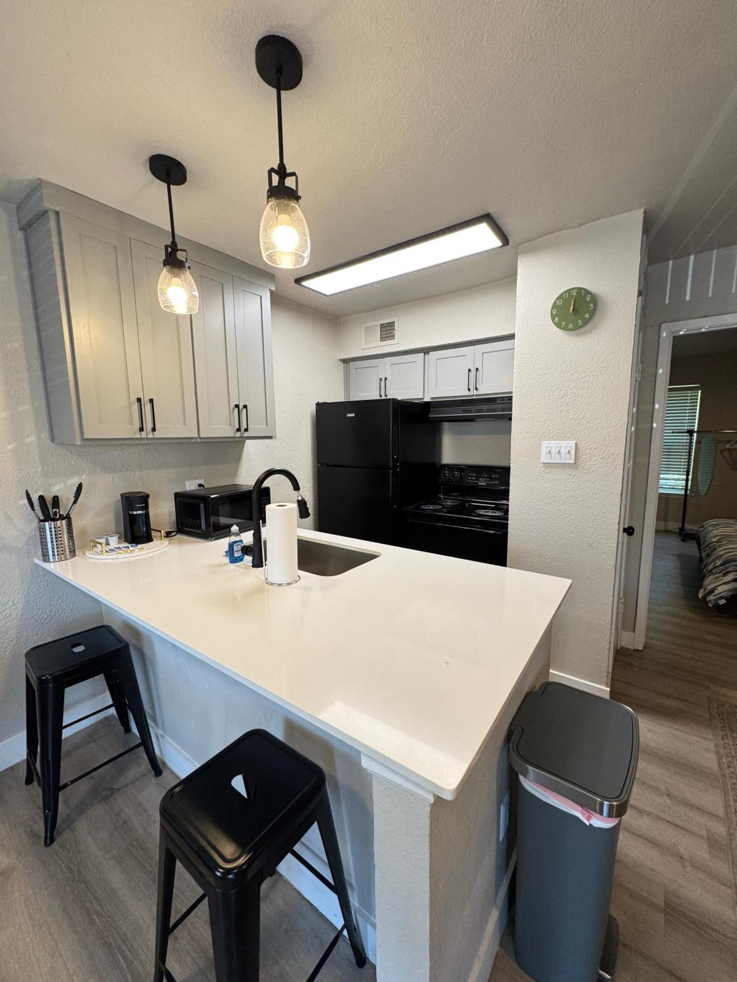 Dt L Chic Cityscape L 1bed Abode *
